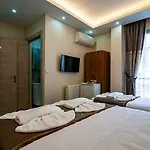 Hotel Historia 3*