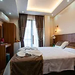 Historia Hotel